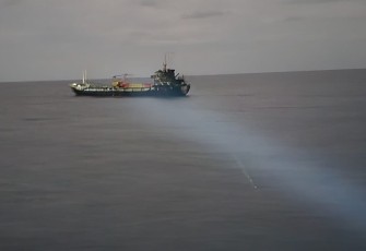 Bakamla RI Evakuasi Kapal MV Leann Yang Terbakar di Perairan Anambas