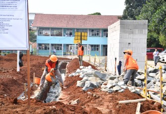 Revitalisasi Sekolah Capai Kemajuan Nyata, Ditargetkan Rampung Akhir 2025
