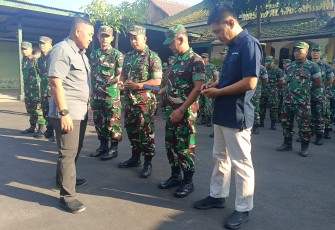 Kodim 0803/Madiun Gelar Pengecekan Ponsel Anggota