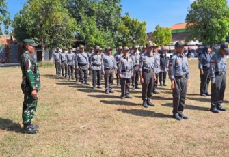 Latih satlinmas wilayah desa binaan 