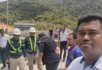Kadishub Kepri bersama ASDP Uji Sandar Kapal Roll-on/Roll-off (Roro) di Pelabuhan Letung
