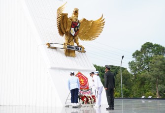 Irjen TNI Pimpin Upacara Ziarah Nasional HUT TNI Ke-80 Yang Digelar di TMP Kalibata