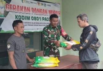 Beras SPHP Koramil 0801/08 Tulakan 