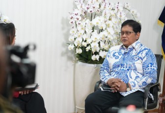 Wakil Menteri Transmigrasi Viva Yoga Mauladi kepada wartawan, di Jakarta (16/10/2025)