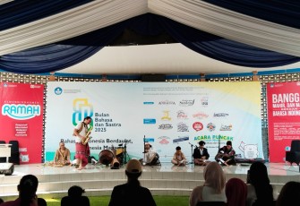Kemendikdasmen Hidupkan Semangat Bulan Bahasa dan Sastra Tahun 2025 Melalui Pentas Sastra