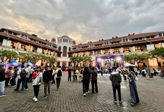 KAI Wisata Ramaikan Historic Building Lawang Sewu dengan Cosplay Carnival 2025