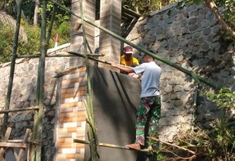 Gapura TMMD ke 126 Desa Petungsinarang