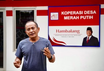 Cecep Muhtarudin saat memberikan keterangan Kopdes Merah Putih Hambalang, Sabtu (8/11)