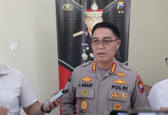 Kabid Humas Polda Jatim Kombes Pol Jules Abraham Abast