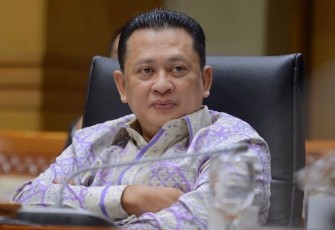 Bambang Soesatyo, Anggota DPR RI/Ketua MPR RI ke-15/Ketua DPR RI ke-20/Ketua komisi I|| DPR RI ke-7/Dosen Pascasarjana (S3) Ilmu Hukum Universitas Borobudur, Universitas Jayabaya dan Universitas Pertahanan (Unhan)