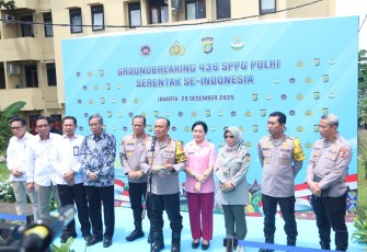 Wakapolri Komjen Dedi Prasetyo memberikan sambutan dalam Groundbreaking SPPG serentak di Jakarta, Senin (29/12)