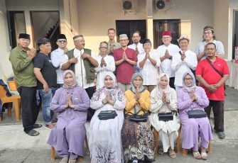 Foto bersama MT Balwan Kota Depok dengan Ketua DPRD Kota Depok, Kamis (3/4)