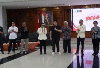 Para pembicara saat menyampaikan materi pada salah satu sesi Pembukaan Mata Kuliah Bela Negara UKSW Semester Genap 2024/2025 di Ruang Kaloka Setda