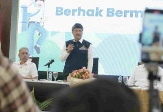 Mensos Saifullah Yusuf 