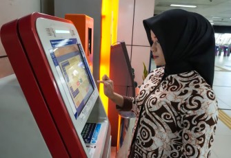 KAI Tambah Vending Machine untuk Isi Ulang KMT