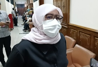 Ketua Komisi B DPRD Jatim, Anik Maslachah
