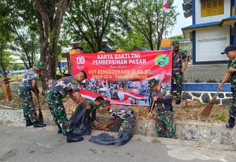 Kodim 0315/Tanjungpinang Gelar Karya Bhakti Pembersihan Pasar Komplek Bintan Centre
