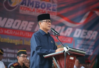 Menteri Desa dan Pembangunan Daerah Tertinggal Yandri Susanto, menghadiri dan membuka Jambore Kepala Desa se-Kabupaten Bogor yang diadakan APDESI Merah Putih Kabupaten Bogor di Rindam Jaya Kecamatan Pamijahan Kabupaten Bogor, Jumat (5/12). Foto: Angga/Kemendespdt