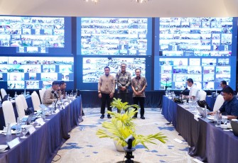 Tim Ombudsman yang diwakili salah satu anggotanya Indraza Marzuki Rais didampingi oleh Kepala Badan Standar, Kurikulum, dan Asesmen Pendidikan (BSKAP), Toni Toharudin