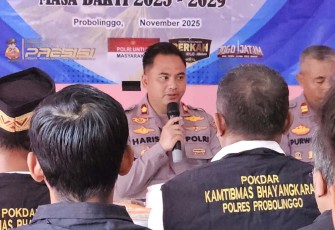 Wakapolres Kompol Haris Darma Sucipto menekankan bahwa keberadaan Pokdar Kamtibmas sangat vital, terutama dalam mendeteksi dini potensi gangguan keamanan.