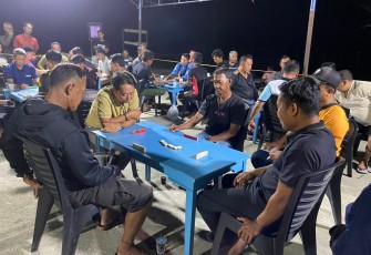 Polsek Pulau Laut Gelar Lomba Main Batu Domino