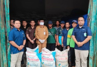 Penyaluran Pupuk Subsidi Untuk Kelompok Tani 