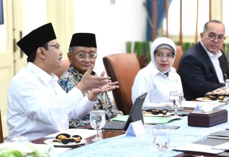 Menteri Pekerjaan Umum Dody Hanggodo saat menghadiri rapat terbatas (ratas) di Istana Merdeka, Jakarta, Rabu (30/4/2025).