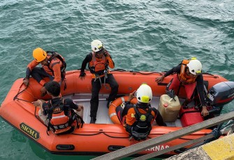 Tim Rescue Basarnas Natuna Gerak Cepat Temukan Korban 