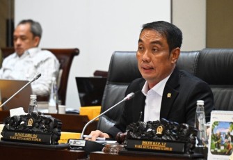 Wakil Ketua Komisi XI DPR RI Fauzi Amro