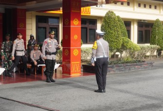Polres Oku Timur Gelar Apel Oprasi Ketupat Musi 2025