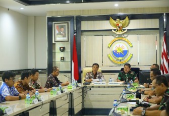 Rangkaian kegiatan Audit laporan keuangan dari BPK RI di Mako Armada III resmi berakhir, hal ini ditandai dengan Exit Meeting Tim BPK RI pada Jumat (21/2/2025)