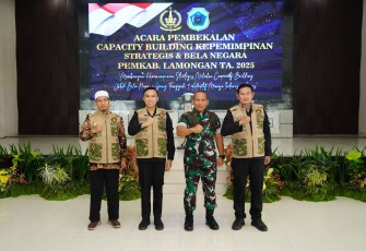 Pejabat Pemkab Lamongan Latihan Bela Negara
