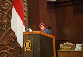 Juru bicara Komisi B DPRD Jatim Wiwin Sumrambah