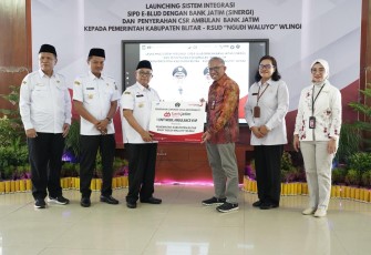 Bank Jatim Bersama Pemkab Blitar Launching SIPD E-Blud dan Serah Terima CSR
