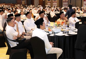 Wagub Kepri Buka Puasa Bersama 1.000 Santri dan Anak Yatim Piatu