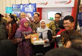 Program Pemerintah Provinsi Jawa Timur, PT Bank Pembangunan Daerah Jawa Timur Tbk (Bank Jatim) pada hari Senin (29/9) turut berpartisipasi dalam kegiatan Misi Dagang dan Investasi dengan tema Meningkatkan Jejaring Konektivitas antara Provinsi Jawa Timur dengan Provinsi Sumatera Selatan