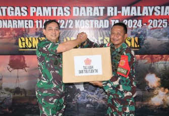 Sekretaris Itjen TNI Kunjungi Satgas Pamtas RI-MLY Yonarmed 11 Kostrad