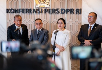 Ketua DPR RI Puan Maharani menyoroti kasus seorang ibu hamil yang ditolak oleh empat rumah sakit di Papua