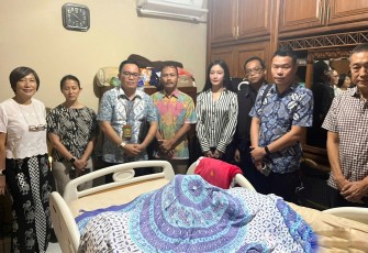 Pengadilan Negeri Jakarta Selatan melakukan kegiatan pemeriksaan setempat di kediaman pihak yang dimintakan pengampuan di bilangan Gandaria, Jakarta Selatan