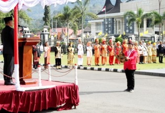 Bupati Welly Suhery Pimpin Upacara