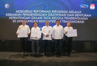 Rapat Akselerasi Reformasi Birokrasi Melalui Kebijakan Pengendalian Gratifikasi dan Benturan Kepentingan Dalam Tata Kelola Pemerintahan di Lingkungan Kementerian Transmigrasi (Kementrans)', Pasar Minggu, Jakarta, 15/12/2025