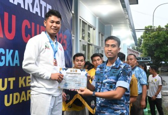 Kejuaraan Karate Dankoharmatau Cup 2025 resmi digelar dalam rangka memeriahkan Hari Ulang Tahun ke-79 TNI Angkatan Udara
