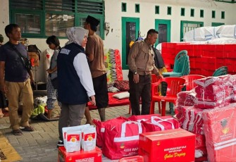 Kementerian Sosial melalui Direktorat Perlindungan Sosial Korban Bencana Alam (PSKBA) mengirimkan bantuan untuk penanganan bencana banjir di wilayah DKI Jakarta