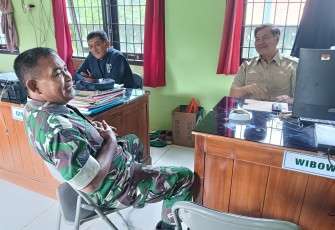 Babinsa Jogorogo Kompak Bersinergi Majukan Pertanian 