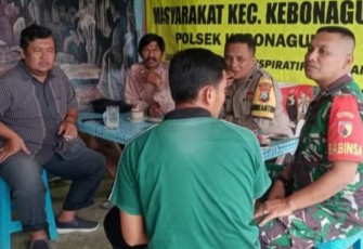 Babinsa Koramil 0801/02 Kebonagung Lakukan Komsos
