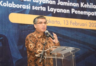 Menteri Ketenagakerjaan, Yassierli didampingi Wakil Menteri Ketenagakerjaan, Immanuel Ebenezer Gerungan resmi membuka Community of Practice (CoP) Pengantar Kerja Tahun 2025 di Jakarta, Kamis (13/2/2025).