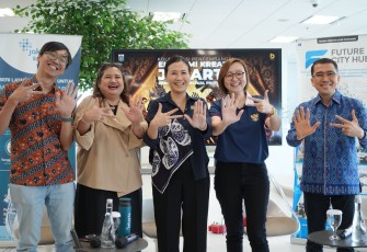 Wakil Menteri Ekonomi Kreatif/Wakil Kepala Badan Ekonomi Kreatif (Wamenekraf/Wakabekraf) Irene Umar saat bertandang ke Jakarta Future City Hub pada Senin, 24 Februari 2025