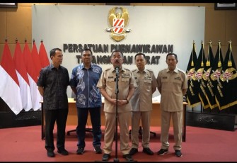 Pelaksana Tugas Ketua Umum Pengurus Pusat Persatuan Purnawirawan TNI AD (PLT. Ketum PPAD) Mayjen TNI Purnawirawan Komaruddin Simanjuntak, di Kantor PPAD, Matraman, Jakarta Timur, Minggu (4/5/2025)