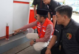Menjelang Hari Raya Idul Fitri 1446H/ 2025 Polrestabes Semarang bersama UPTD Metrologi Kota Semarang  dan dari Pertamina melaksanakan inspeksi mendadak (sidak) di sejumlah Stasiun Pengisian Bahan Bakar Umum (SPBU) di wilayah Kota Semarang pada hari Rabu (05/03/25)
