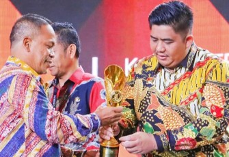 Bupati BIntan Roby Kambali Raih Penghargaan Bergengsi Nasional Lewat IGA 2025